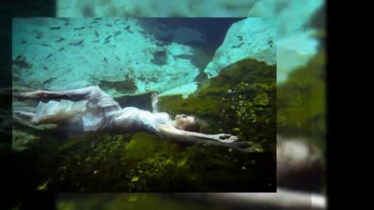 Read more about the article 🤿 Underwater Wedding Photography Riviera Maya Trash the Dress by Cancun Photographer 🥽