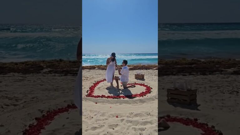 Read more about the article Surprise proposal in Cancun #cancunproposal #marryme #proposalplanner #cancunphotography #shesaidyes