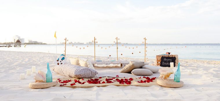 Cancun picnic white boho setup Cancun picnic white boho setup